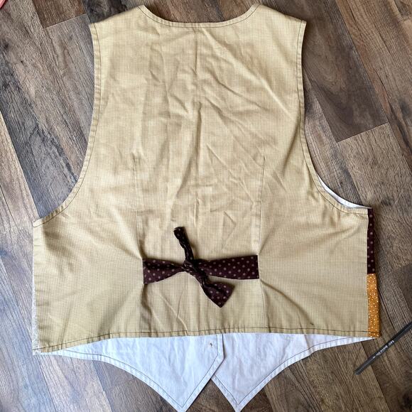 Handmade Women's Autumn Embroidered Grandmacore Cottage Vest 1X - Picture 8 of 9